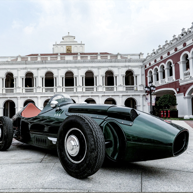 Ретро-автомобиль